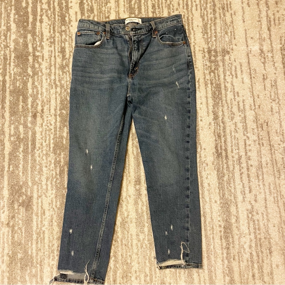 Abercrombie & Fitch the skinny high rise 27/4s